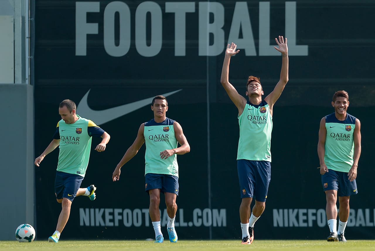 Durante la pretemporada tuvo participación y se ganó un lugar en el primer equipo del 'Tata', aunque no como titular.