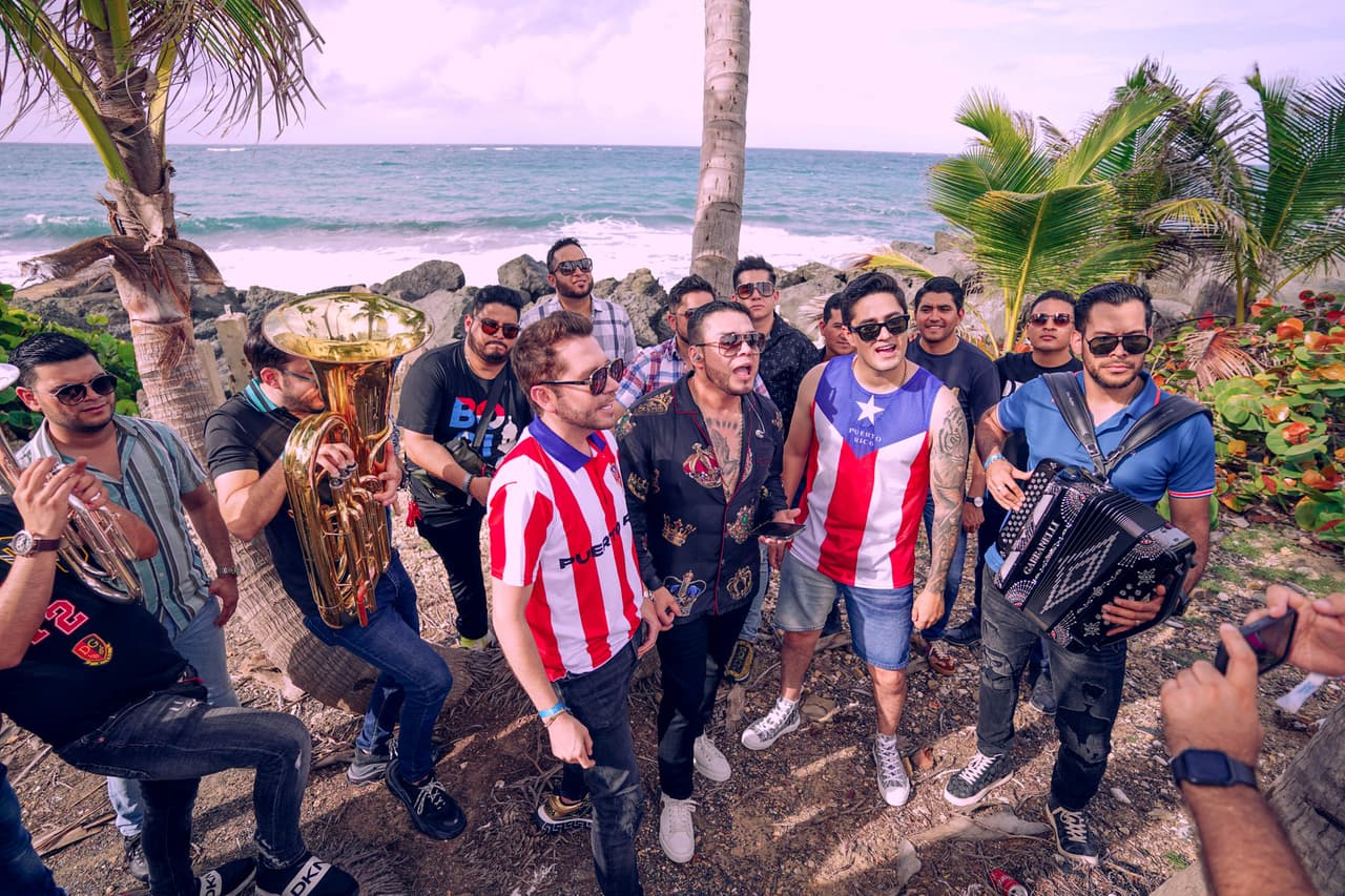 La Adictiva está nominada este año en las categorías Mejor Canción Regional Mexicana y Álbum Regional Mexicano del Año, mientras que Lenin figura en la de Mejor Colaboración Regional Mexicana.