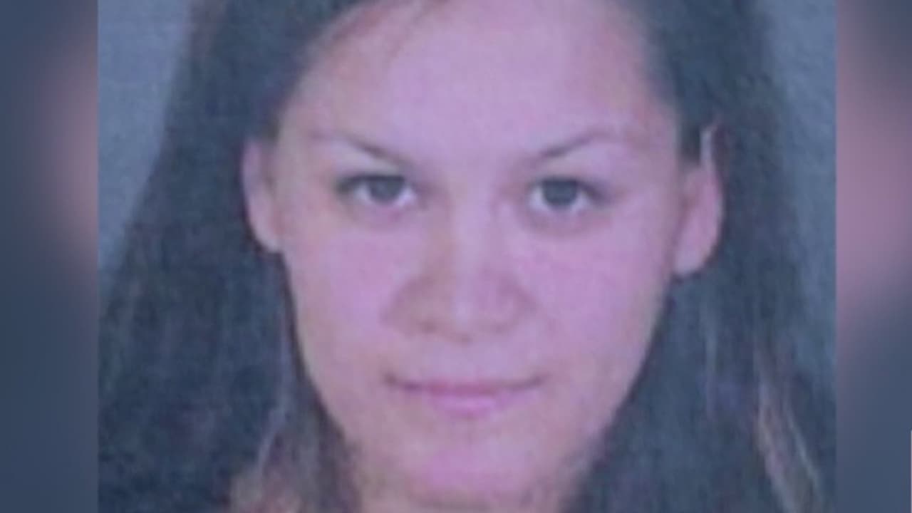 Las publicaciones de Facebook y los textos presentados por Denton a la corte como evidencia del estado mental de Carillo la retratan como errática, abatida y apologética.