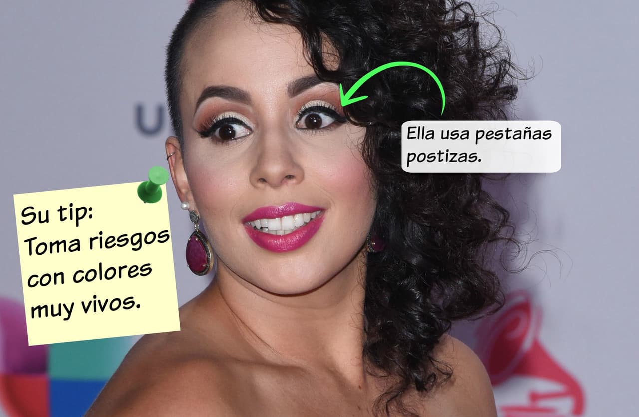 Raquel Sofía se veía radiante y para el maquillaje eligió un delineado grueso en el párpado y un labial rosa.