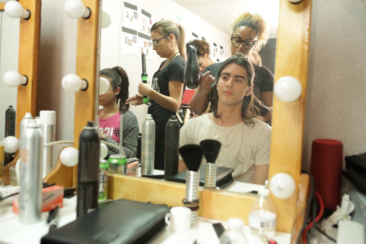 Félix se prepara para lucir espectacular.