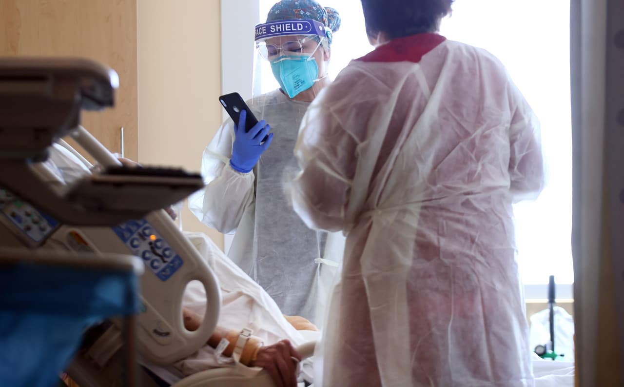 California exigirá la vacuna contra el coronavirus a trabajadores de la salud