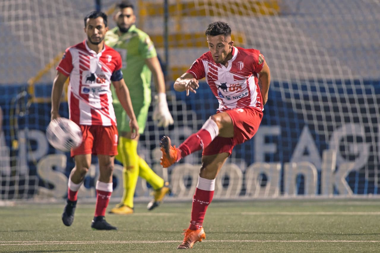Con doblete de Gyasi Zardes, gole de Jonathan Mensah y gol de Pedro Santos, Columbus Crew vence 0-4 al Estel´í y ya se ven en los cuartos de final del torneo.