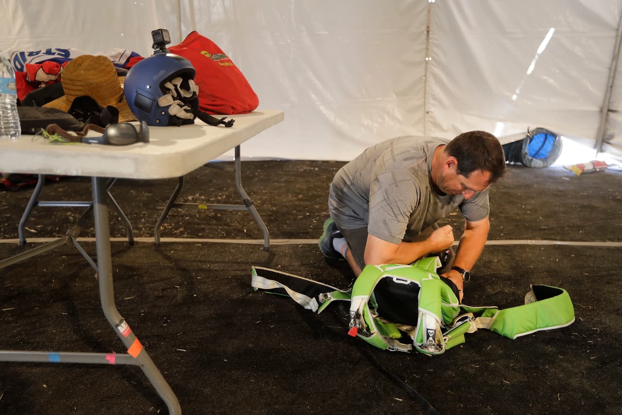 El salto será este sábado a las 19:00 (hora local).