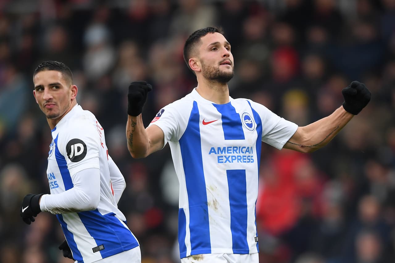 El delantero Florin Andone estaría ya en Turquía para firmar su contrato con el Fenerbahce, dejando atrás su etapa en el Brighton & Hove Albion.