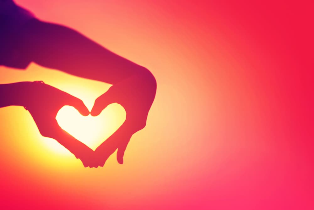 Te contaremos sobre algunos santos que supuestamente te ayudan en esos asuntos dolorosos del corazón, ya sea para encontrar alguna pareja, o por si sientes que tu amor se está desvaneciendo o a punto de colapsar. Comenzaremos con quizá el más famoso de ellos: San Antonio de Padúa