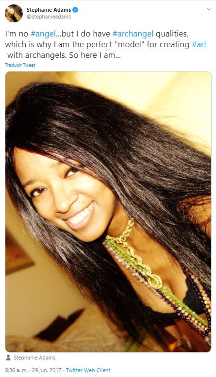 El 18 de mayo de 2018 
<b>Stephanie Adams</b> de 47 años, murió junto a su hijo de 7, tras caer desde una ventana del piso 25 de un hotel en Nueva York, informó 
<a href="https://www.washingtonpost.com/news/true-crime/wp/2018/05/18/former-playboy-centerfold-apparently-jumps-to-death-with-son-after-checking-into-nyc-hotel/" target="_blank">The Washington Post</a>. La también escritora fue portada de Playboy en noviembre de 1992.
<br>