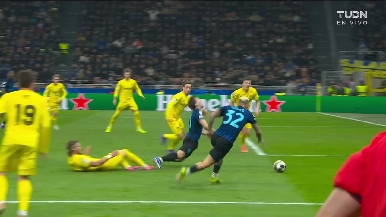 ¿Era penal para el Inter o amarilla para Nicolò Barella?