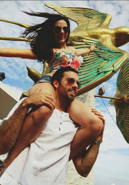 Ellos se llevan muy bien, son grandes amigos.