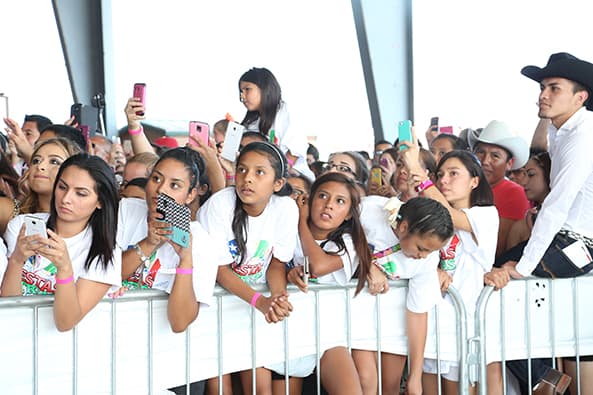 Miles de fans disfrutaron de su música en Fiestas Patrias.