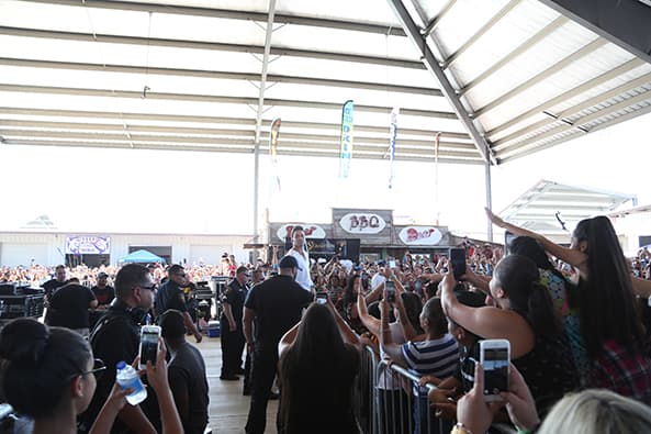 Miles de fans disfrutaron de su música en Fiestas Patrias.