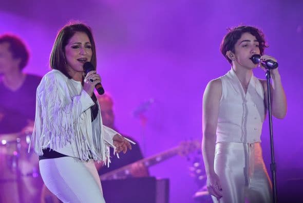 La música comenzó a las 3 de la tarde y no se detuvo hasta la medianoche, ofreciéndole al público un espectáculo inolvidable y a la altura de Miami Beach.