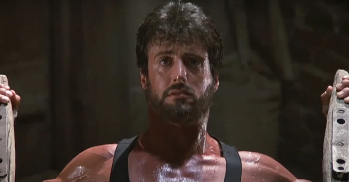 <b>Sylvester Stallone</b>
<br>El actor de las películas de 'Rambo' ha tenido varias escenas peligrosas en su carrera, pero una de las que más pusieron en riesgo su salud ocurrió en 'Rocky IV'.
<br>