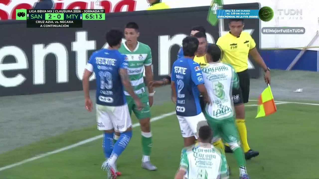 Bronca: Bullaude y Arteaga se empujan y se arma la pelea