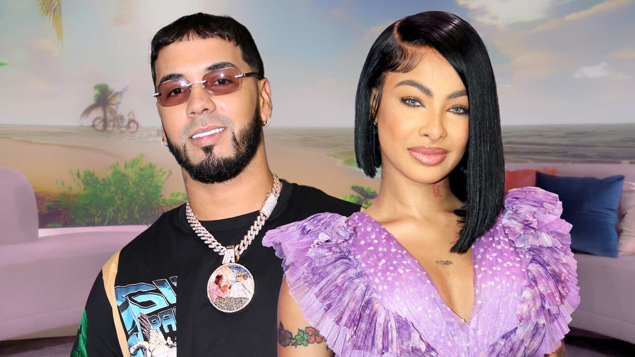 Yailin causó revuelo por una foto navideña con su hija y Anuel