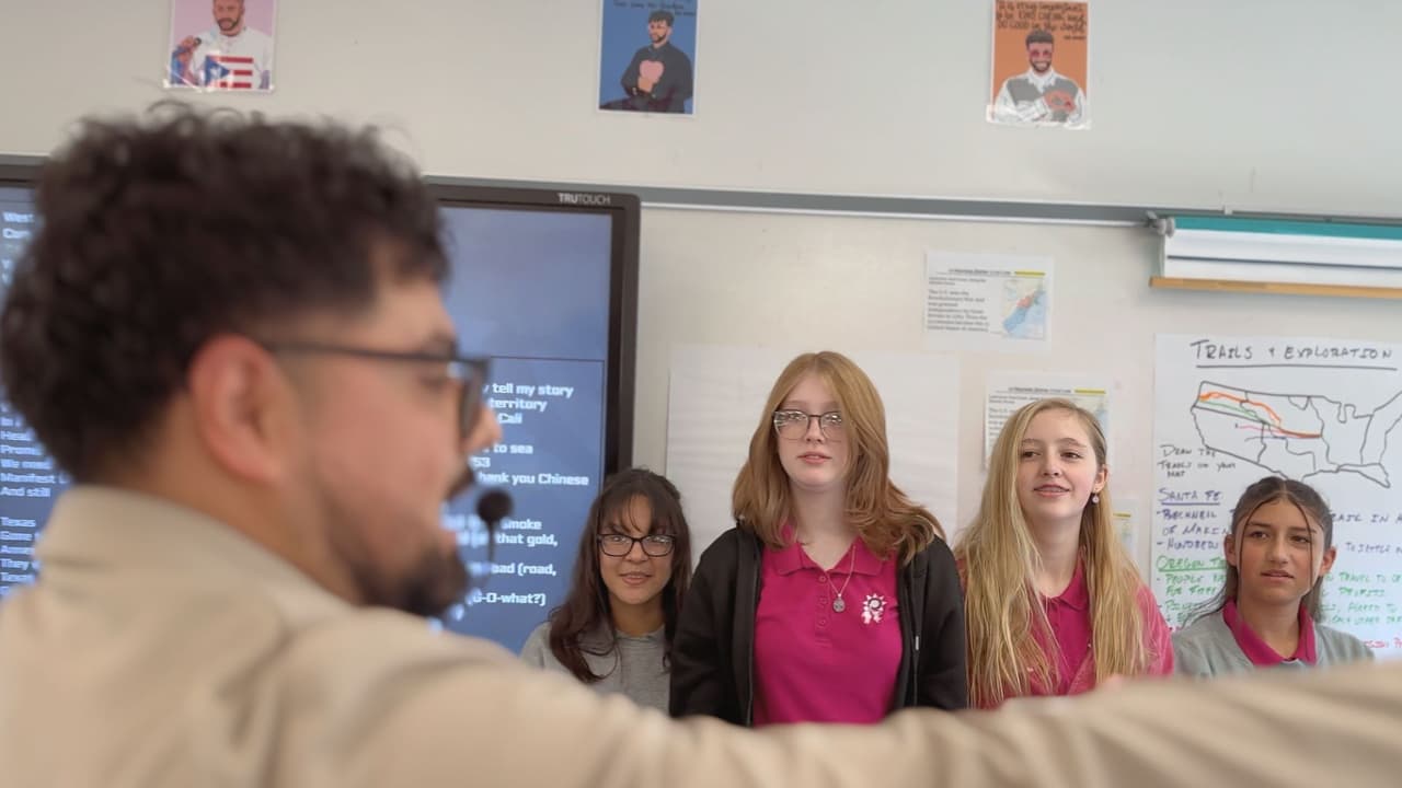 Solar Preparatory School forma parte de Dallas ISD, es una escuela exclusivamente para mujeres y se encuentra entre las 250 mejores de Texas.