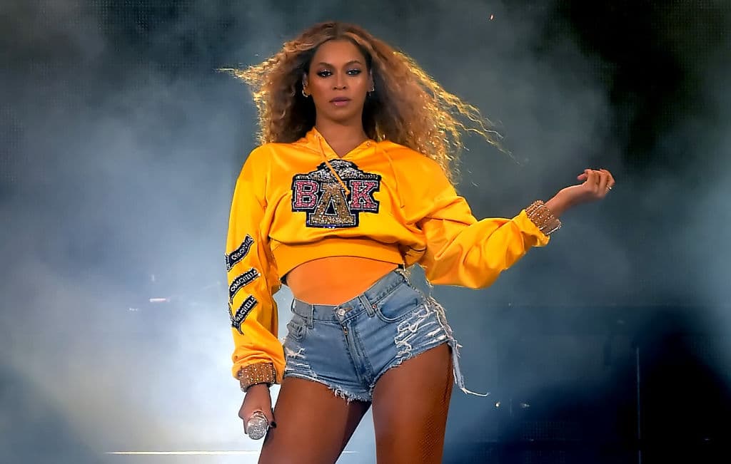 <b>Beyoncé</b>
<br>Le encanta el pollo, pero no cualquiera. Su favorito es el de la cadena Popeyes.