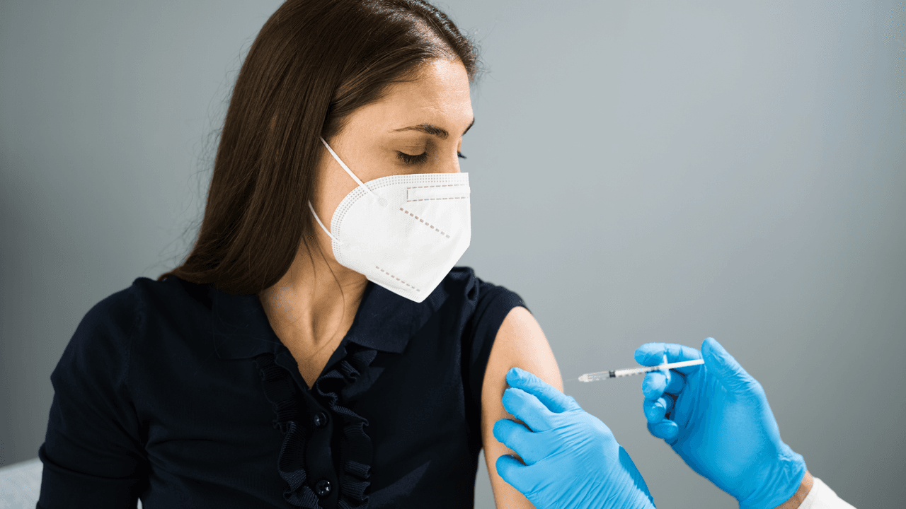 "Me vacuné por ti": invitan a latinos de Aurora a vacunarse como un acto de amor