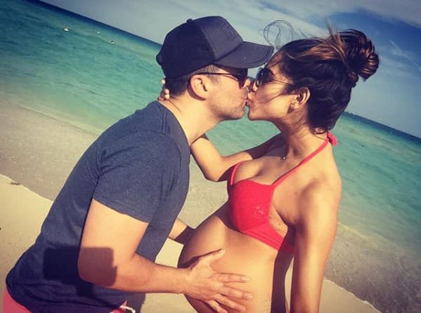 Alejandra Espinoza y su esposo, Aníbal Marrero, irradiaban felicidad durante los meses previos al nacimiento de su primogénito.