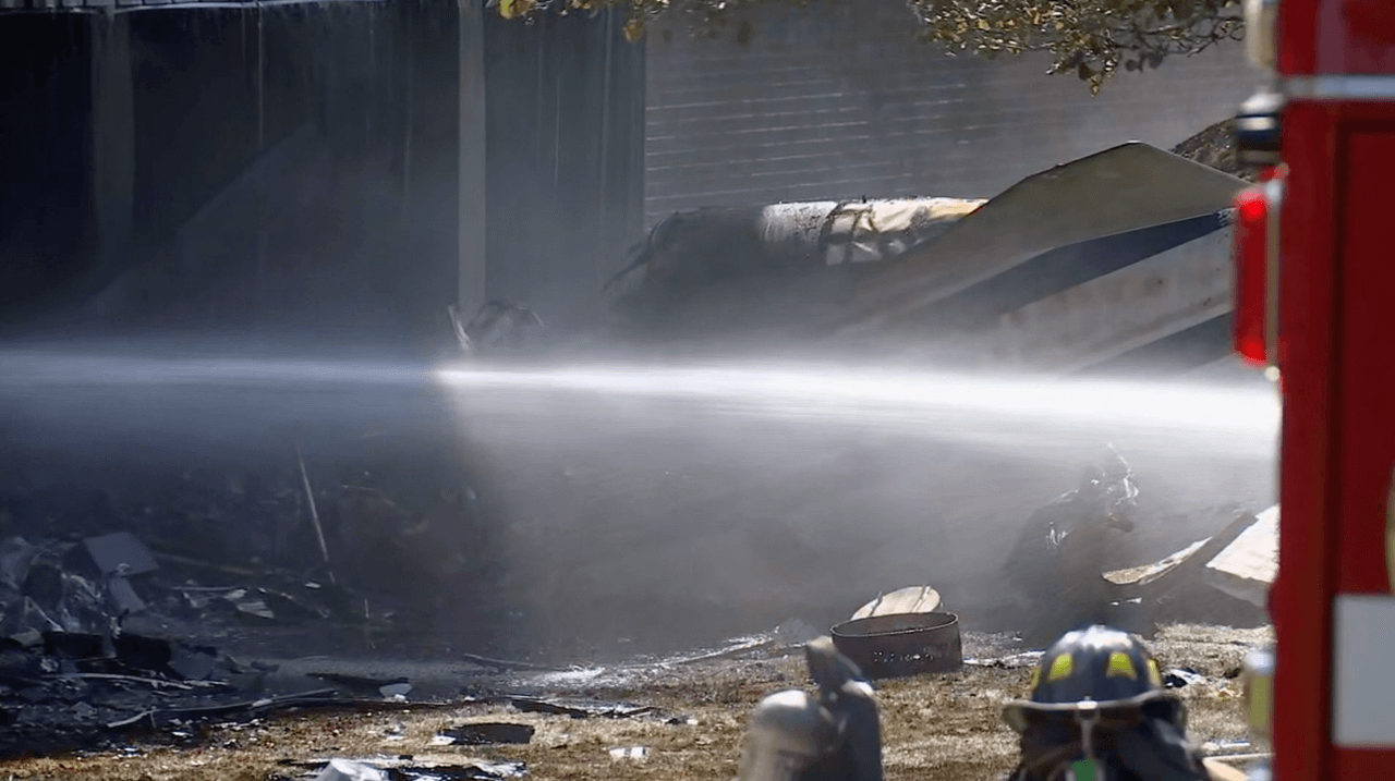 Avioneta con destino a Carolina del Norte se estrella en Connecticut con 4 personas a bordo