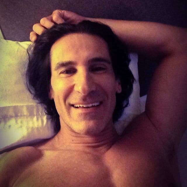 Eso sí, tenemos que felicitarlo por tan buen trabajo en la telenovela.