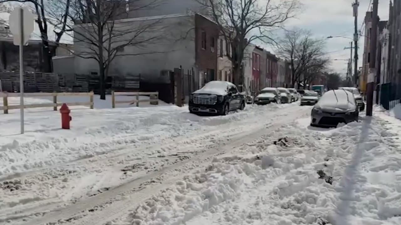 Filadelfia en Código Azul: calles peligrosas por nevada y labores intensas de limpieza