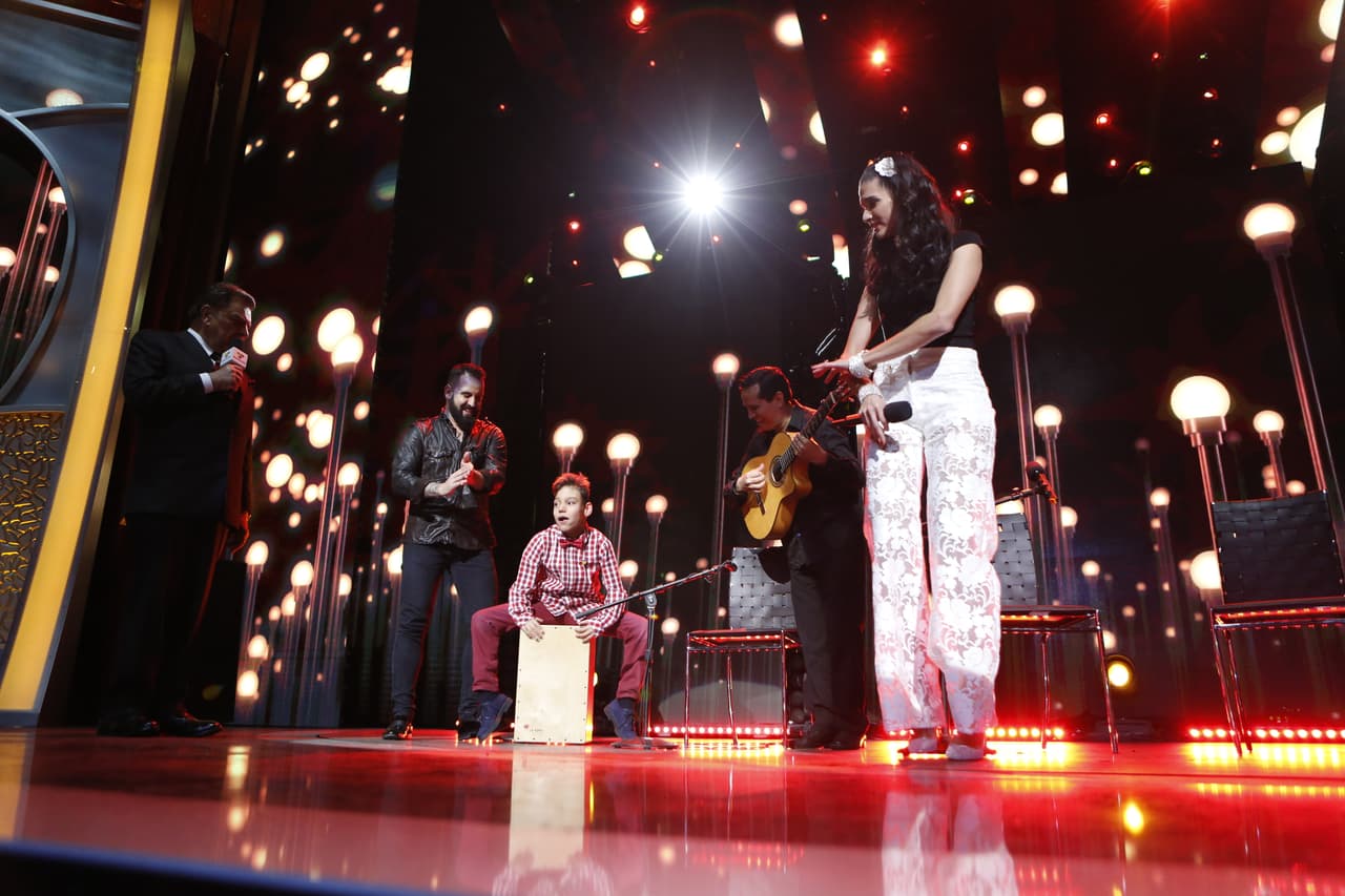 ¡Que Bonito! Adrian y Natalia unieron sus voces en perfecto armonía