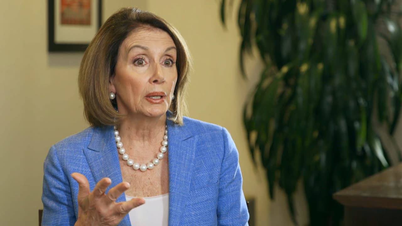 <b>Nancy Pelosi, líder de la minoría demócrata en la Cámara de Representantes trabajó por aprobar el Affordable Care Act y lo defiende a capa y espada</b>: "Todo el mundo habla de un cuidado de salud, pero es más que eso, se trata de tener un país saludable".
