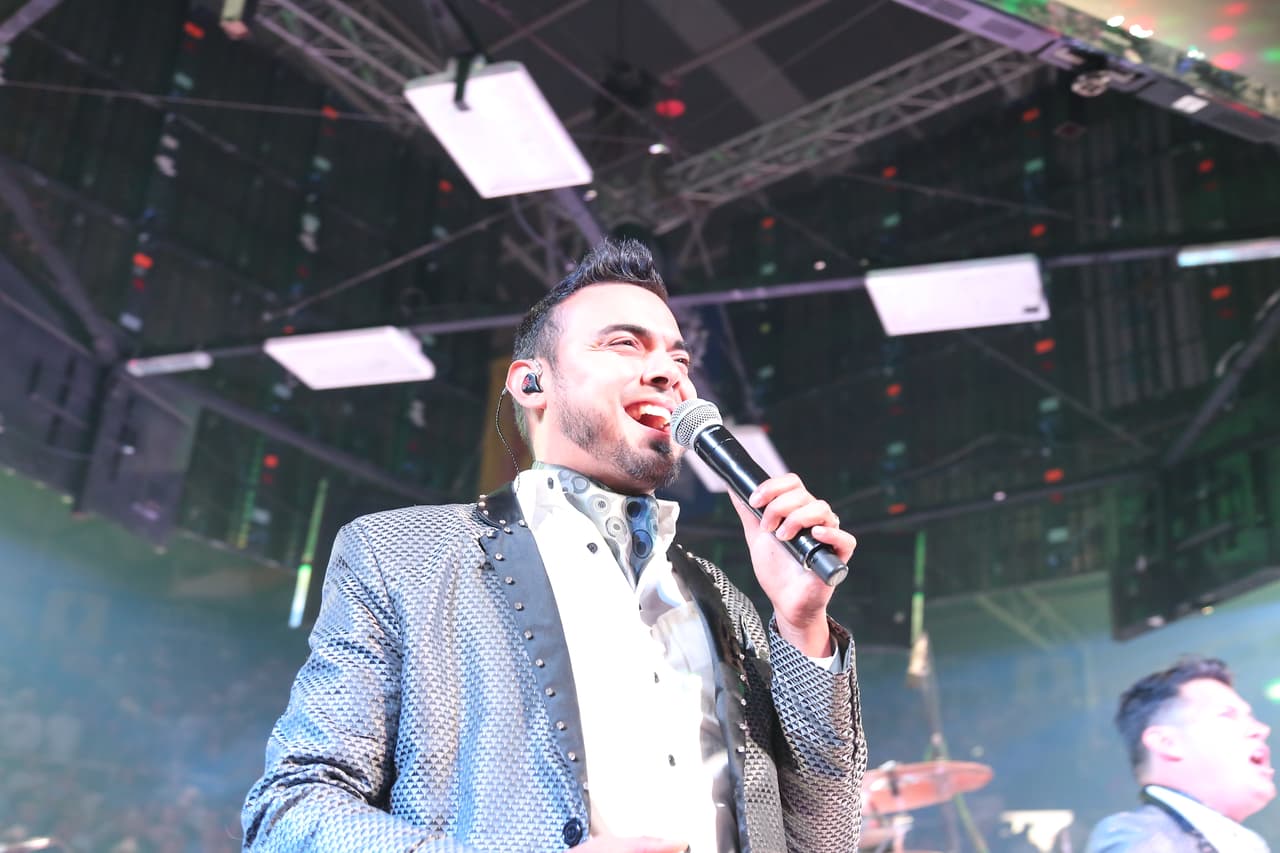 Geovanni no podría estar más contento con la presentación de esta noche.