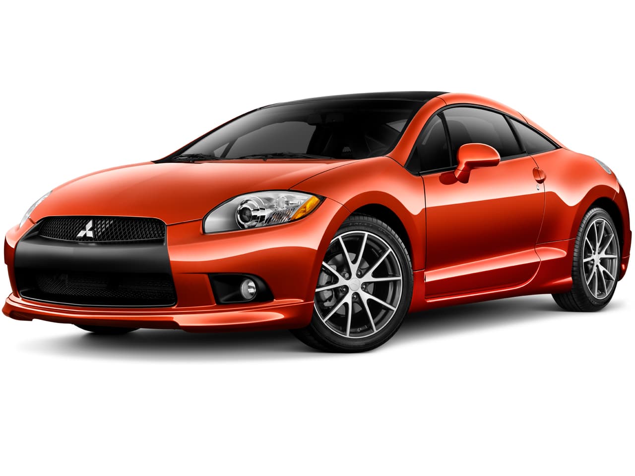 <b>Mitsubishi Eclipse</b>
<br>Algunos aseguran que el nombre de este famoso coupé japonés era en honor a un caballo, pero la estrategia de comunicación visual del modelo estuvo relacionada con el acontecimiento astral: un eclipse de sol. El auto salió al mercado en 1990 y dejó de fabricarse en agosto de 2011.