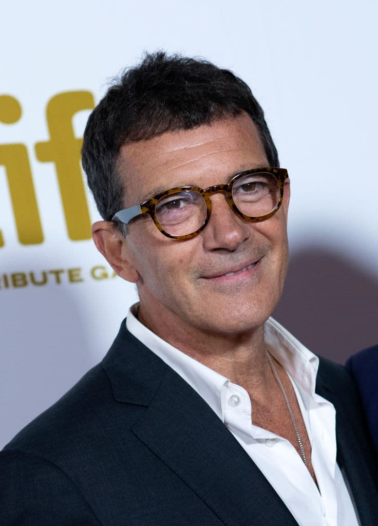 El actor español no ha parado de hacer películas desde su debut en ‘Pestañas Postizas’ (1982) y ya cuenta con 86 películas. Antonio estrenará cuatro nuevas películas entre 2021 y 2022.
<br>