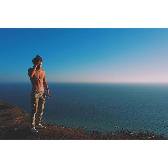 Las fotos del hijo de Pamela Anderson, la próxima estrella del modelaje.