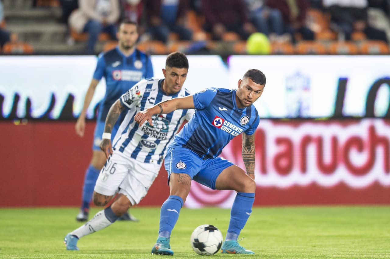 Pachuca derrotó a Cruz Azul y con ello retomó el liderato del Clausura 2022, además, hiló siete juegos sin perder.