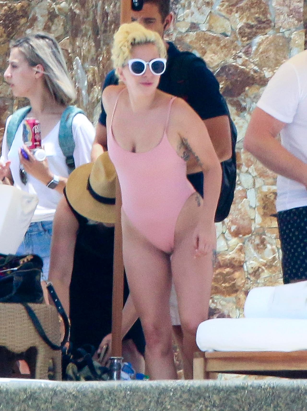 Lady Gaga sigue gozando de su descanso en México.