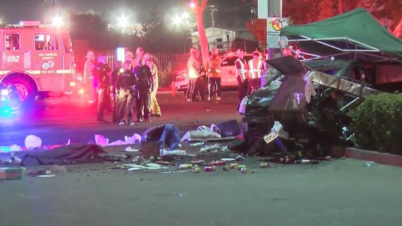 Una persona muerta y 12 heridos deja el choque de un carro contra un puesto de tacos en Pomona