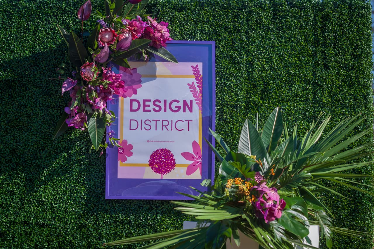 • Design District: pieza central del espectáculo con exhibiciones florales y paisajísticas a gran escala
<br>• Plant District: una muestra de plantas en su apogeo
<br>• Garden District: área educativa que ofrece ideas de jardinería