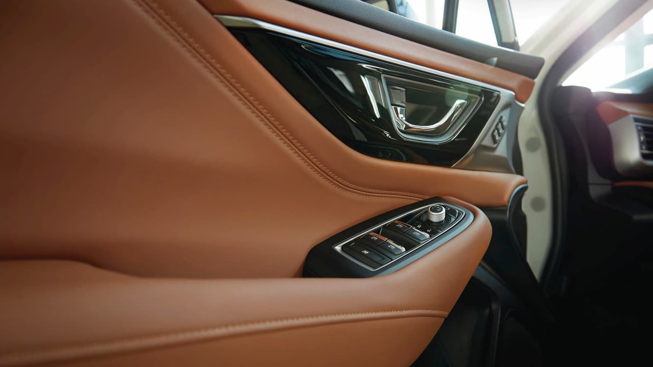 A primera vista los detalles y acabados de la Subaru Legacy 2020
<b>parecieran ser de primera calidad</b>, pero habrá que probar un versión de producción para poder comprobarlo.