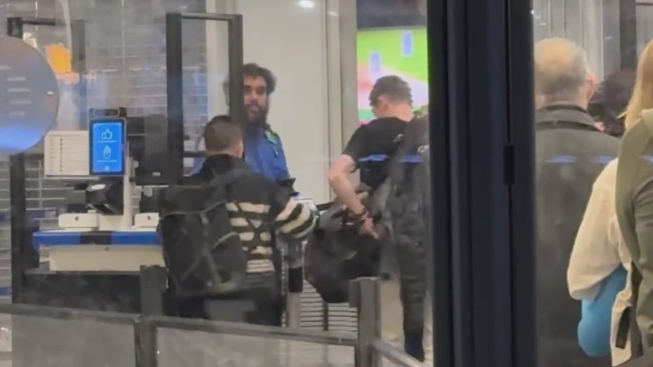 Donald Trump firma orden para agilizar pagos a empleados de la TSA