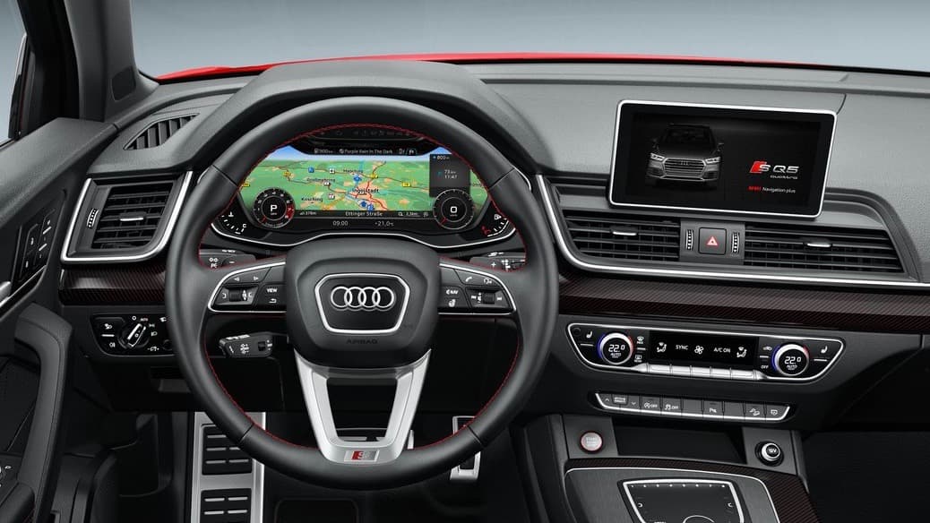 <h3 class="cms-h3-H3">7. Audi</h3>
<br>
<br>La marca de lujo del Grupo Volkswagen es también la séptima marca automotriz más valiosa de 2018 con una valoración de 
<b>9,630 millones de dólares</b>. 
<br>
<br>Audi, que casi desapareció como resultado de un escándalo por la supuesta aceleración involuntaria de su modelo Audi 5000 en 1986, es un claro ejemplo de como una marca se puede rehabilitar después de un notorio desastre de relaciones públicas. Audio decidió buscar soluciones en lugar de culpar a sus clientes, aún cuando un estudio del caso por parte de la Agencia Nacional de Seguridad Vial de Estados Unidos (NTHSA por sus siglas en inglés) exoneró a la compañía de faltas por el problema.