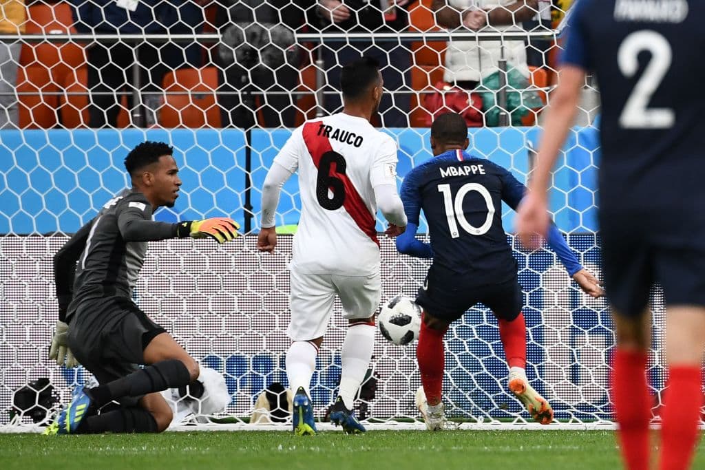 48.- Kylian Mbappé (Francia) al minuto 34. Francia 1-0 Perú.