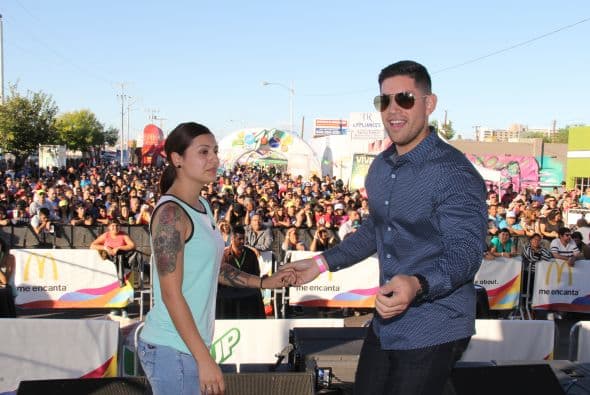 Cientos de personas disfrutaron de la tremenda celebración del Latin Grammy Street Party en Phoenix, donde estuvieron presentes varias agrupaciones nominadas a los premios GRAMMY® Latino incluyendo: Conjunto Primavera, Voz de Mando y Los Canarios de Michoacán. Esta fenomenal fiesta es un preámbulo a la gran noche de la música con la edición 15 de los premios anuales del GRAMMY Latino. Además de disfrutar de lo mejor de la música, los fans pudieron ganar premios y conocer a personalidades de Televisión y Radio de Univisión Arizona.