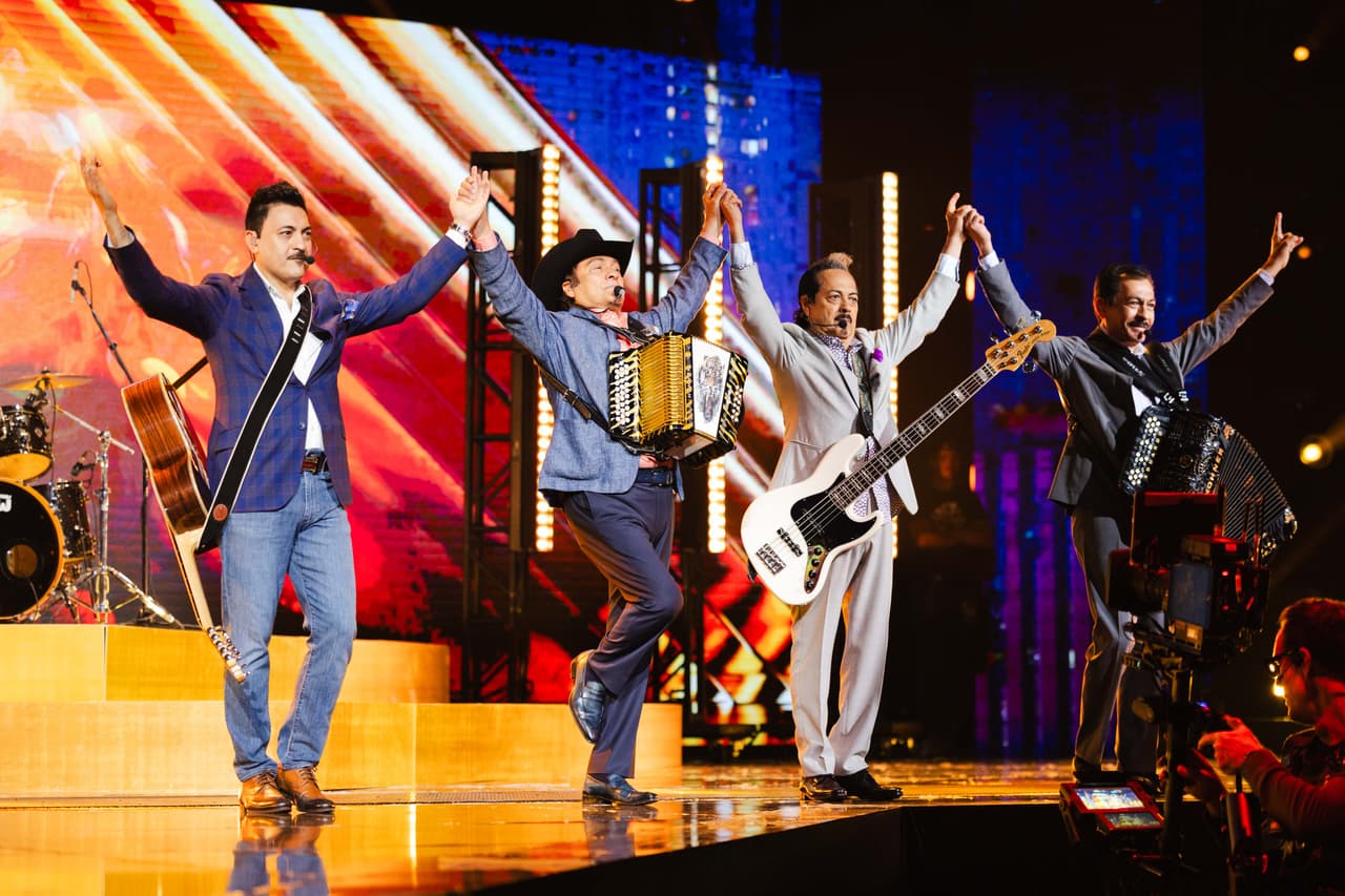 Premios Juventud 2024: Día 1 de ensayos con Los Tigres del Norte