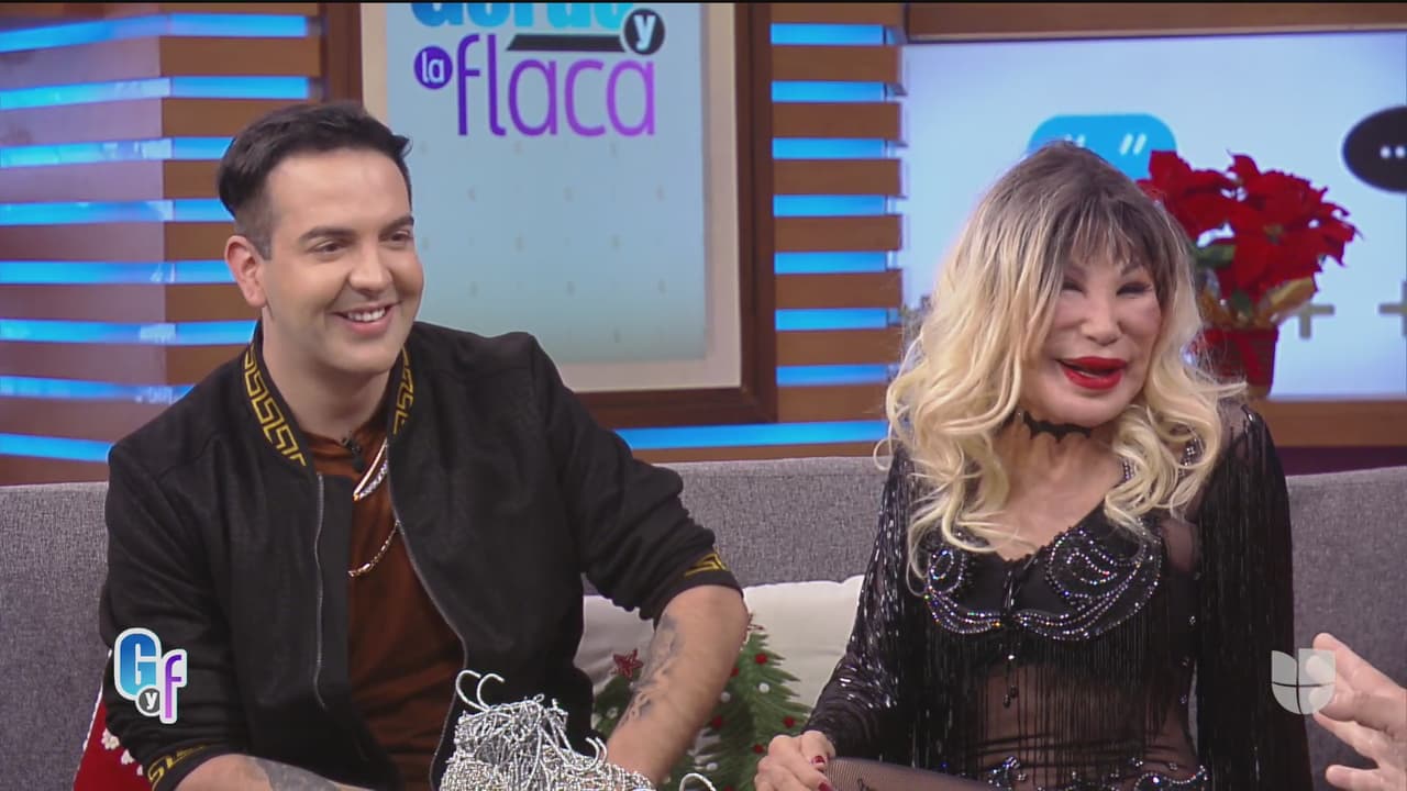 La vedette, quien está activa en el mundo del espectáculo desde 1970, se ha caracterizado por apoyar a jóvenes talentos, algunos de ellos han sido Plastilina Mosh, Jorge D’alessio con Matute, Mon Laferte, entre otros, por lo que asegura no dudó en ayudar a Markos D1: "
<b>Él es como mi hijo</b>, yo los apoyo a todos los jóvenes, ayudo a los niños", asintió.
<br>