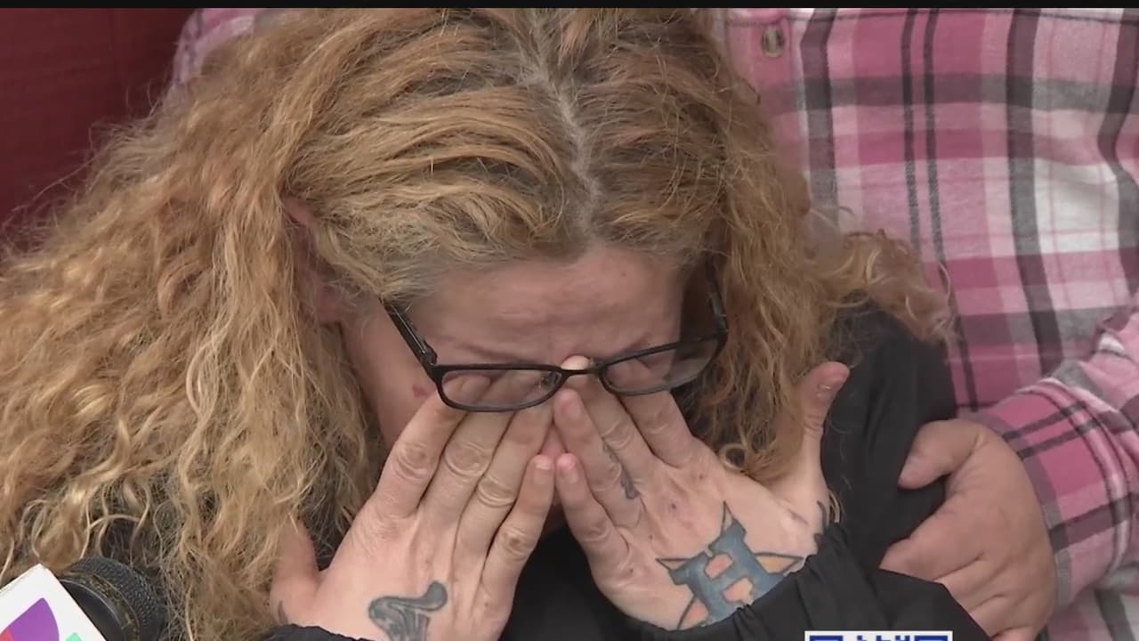 Las pistas se deben proporcionar llamando a 
<b><a href="https://crime-stoppers.org/" target="_blank">Crime Stoppers</a></b> o la División de Homicidios de (HPD) al 713-308-9080. La madre pidió a las autoridades que la muerte de su hija no quede impune "como otros".