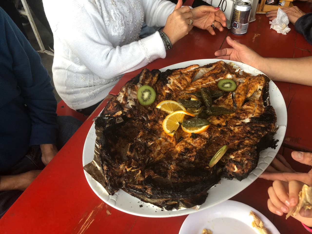 Pescado zarandeado en el restaurante La Manga 'Doña Rosita'.