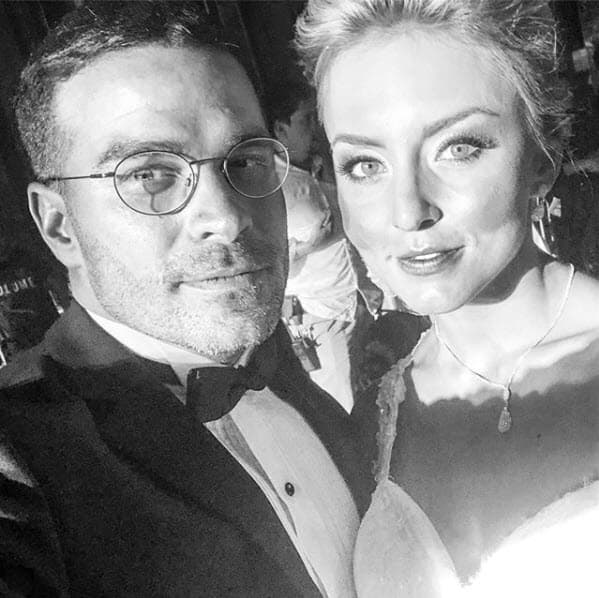 "La verdad es que sí me encantaría (interpretar otra vez a Lucía Borges) porque quiero seguir trabajando en pantalla... Así que, si llega la segunda temporada, sería como ligarme luego y eso me encantaría. Si no, no pasa nada, igualmente hay que darse el tiempo y espacio en la pantalla", dijo Angelique.