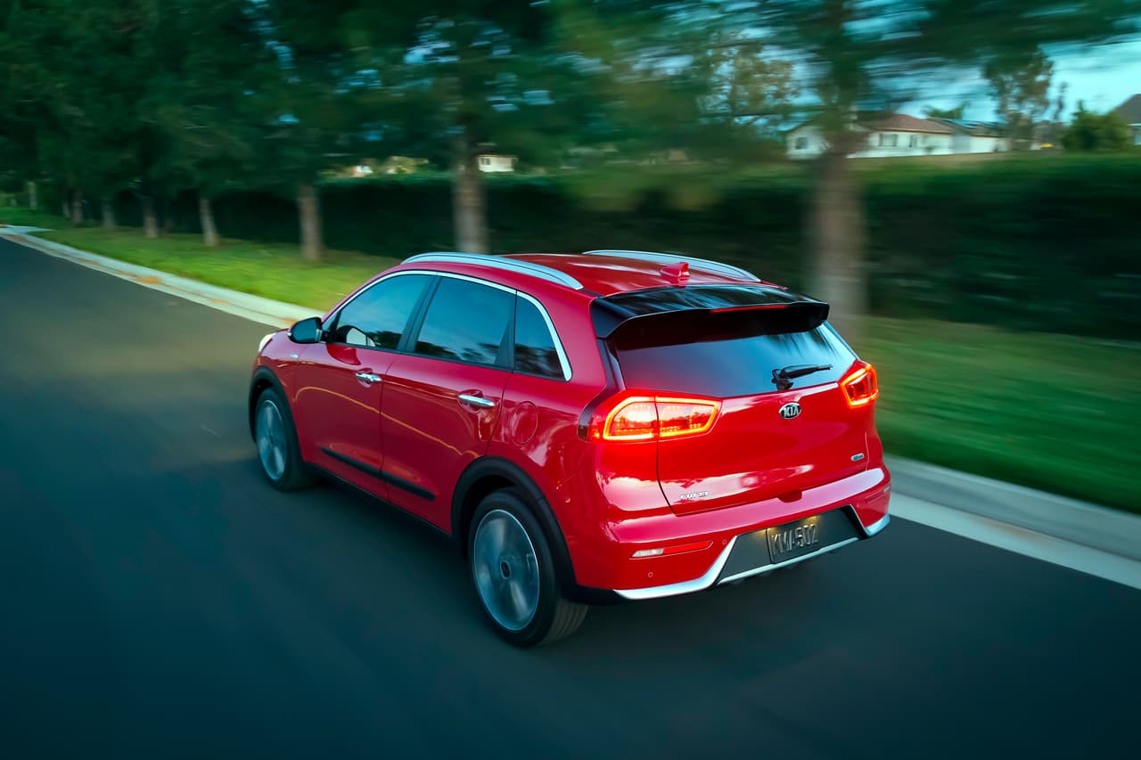 Kia Niro 2017 cuenta con Control Predictivo de Energía, que aticipa cambios topográficos y ajusta el flujo de energía para lograr el consumo más eficiente.