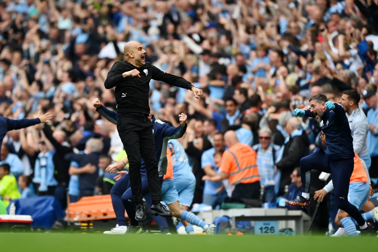 Así vivieron jugadores y aficionados tanto del Manchester City como del Liverpool la última jornada de la Premier, en la que los Citizens se alzaron con el título y los Reds soñaron con el campeonato y se quedaron muy cerca.