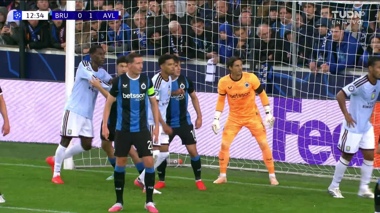 ¡TIRO ATAJADO! disparo por Boubacar Kamara.