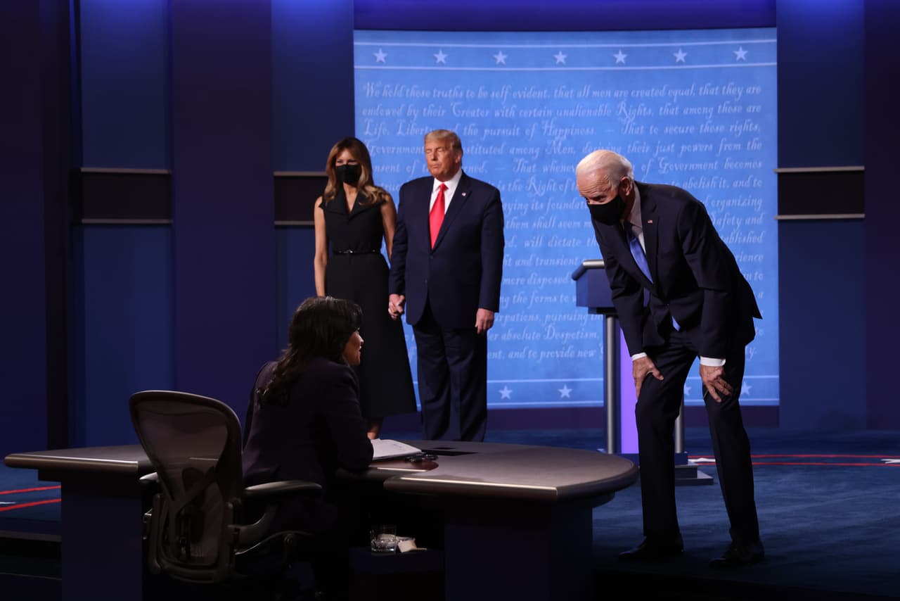 El segundo debate entre Biden y Trump se pospuso, el mandatario no aceptó la propuesta de que se hiciera de forma virtual. Finalmente se dió en la fecha en la que estaba pautado el tercero el 22 de octubre en Nashville, Tennessee.